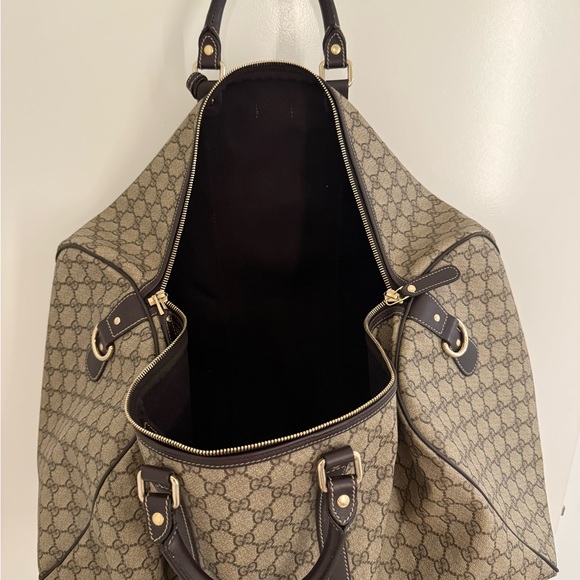 Authentic Gucci Brown Monogram Travel Bag - Picture 4 of 8